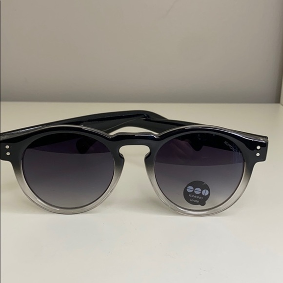 Komono New Sunglasses Clement Paisley round ombre gray black main image 7